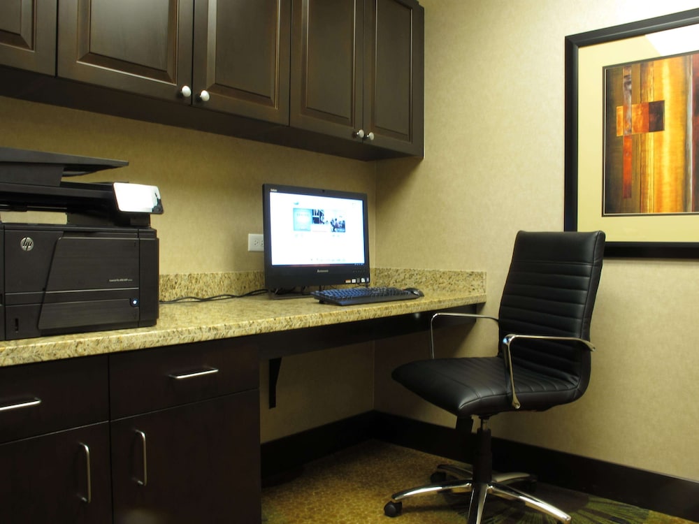 Homewood Suites By Hilton Coralville Iowa River Landing 40/44