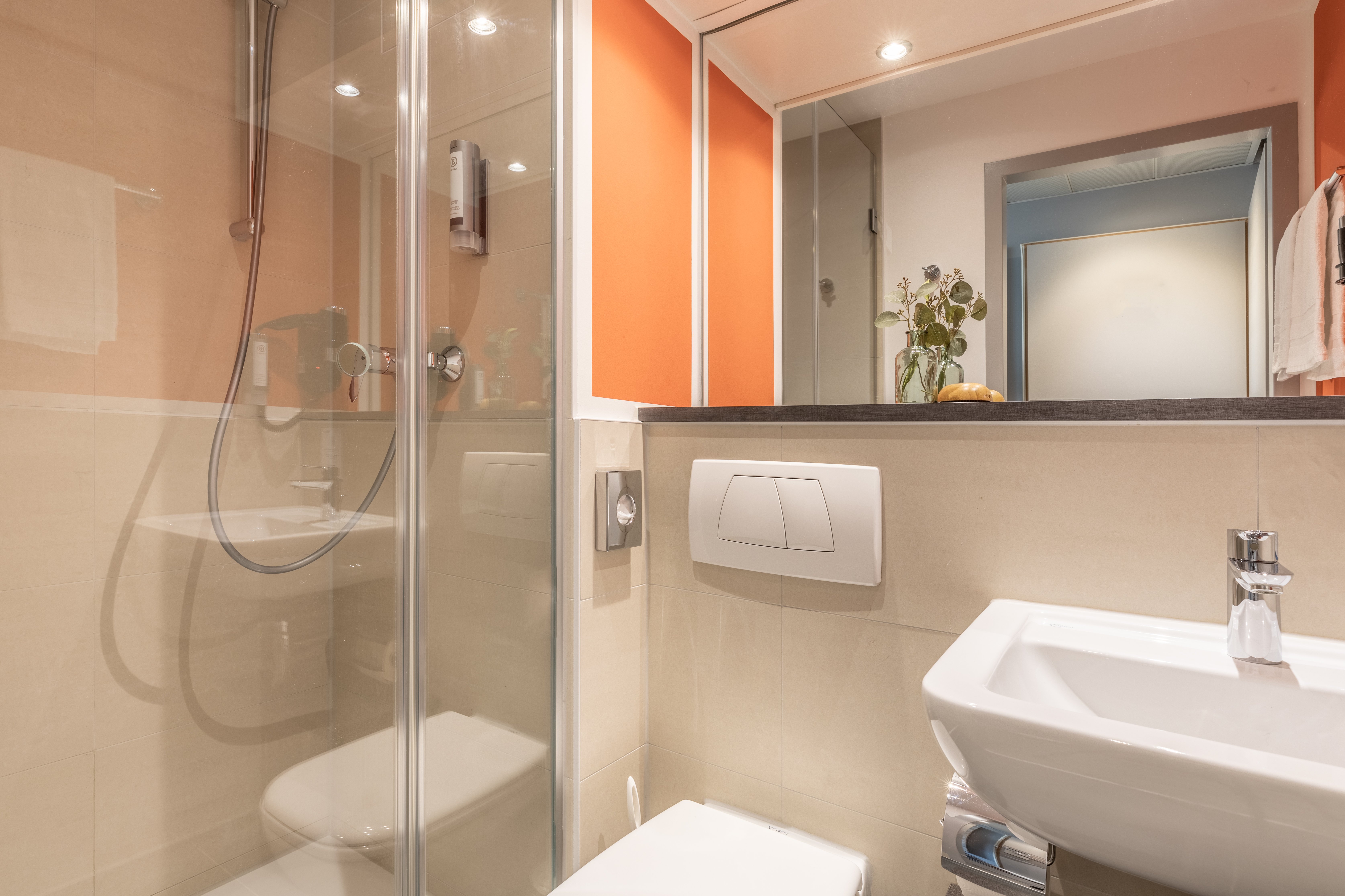 غرفة قياسية بسرير كوين، Select Hotel Wiesbaden City 3/5