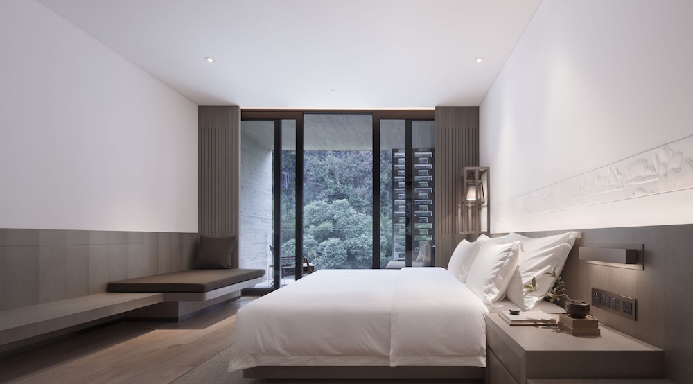 ALILA YANGSHUO 19/65