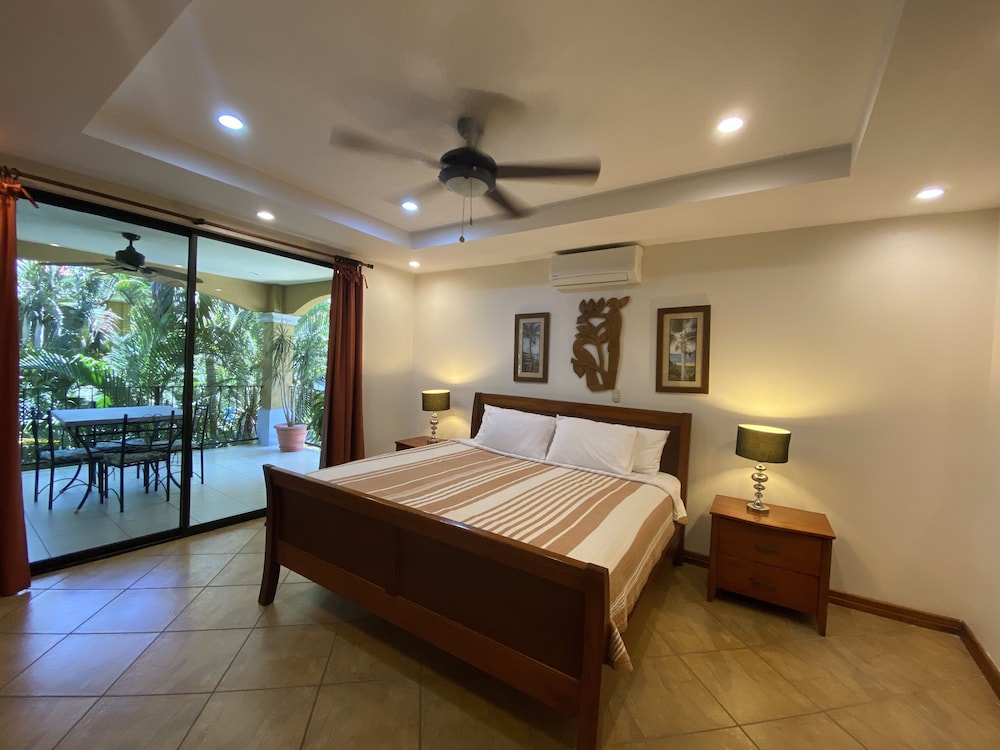 Monte Carlo Luxury Condominiums 13/50