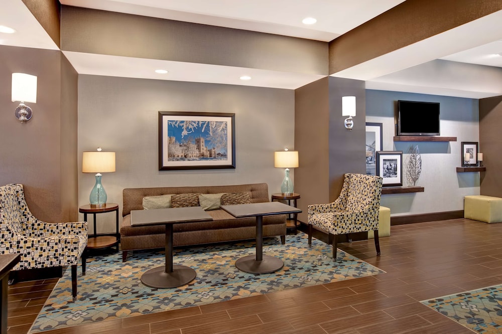 Hampton Inn Dekalb Near The University 26/41