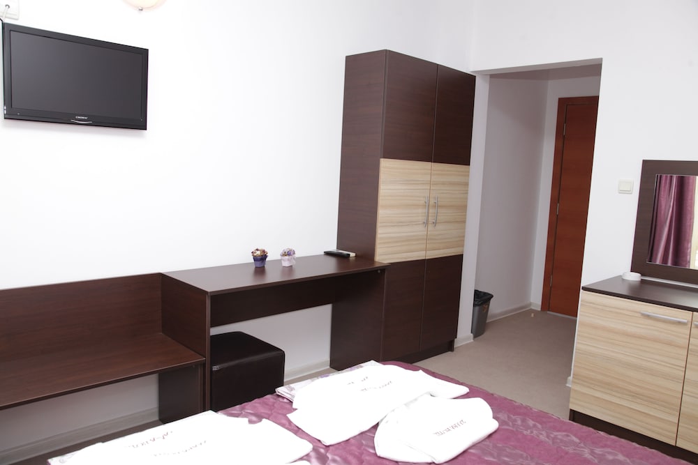 Hotel Zaara 5/32