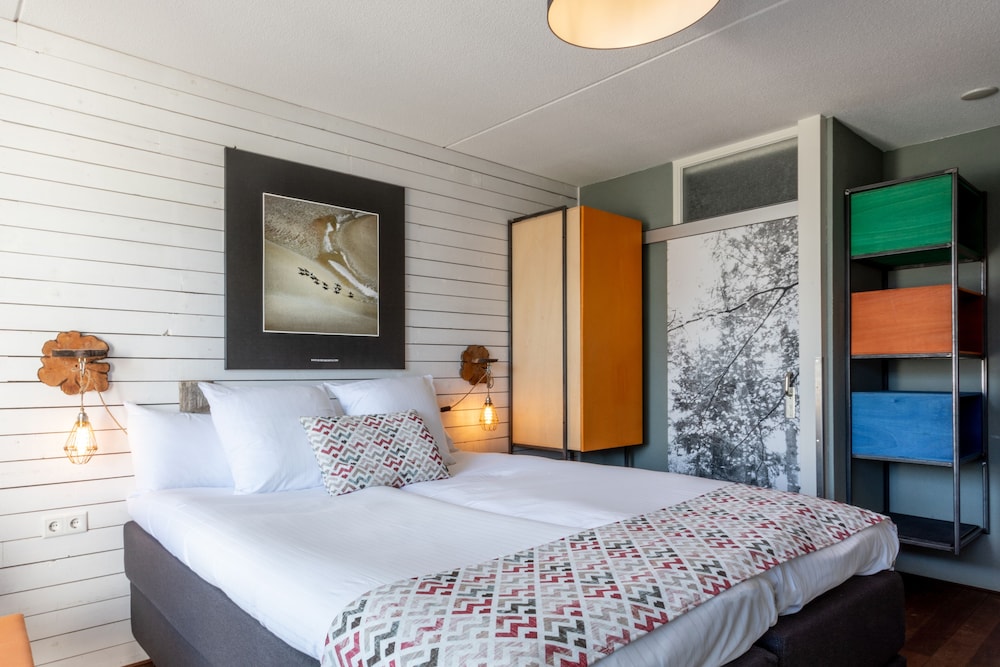 Standard, Double Bed, Country Side View