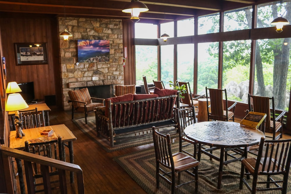Skyland Resort 27/33