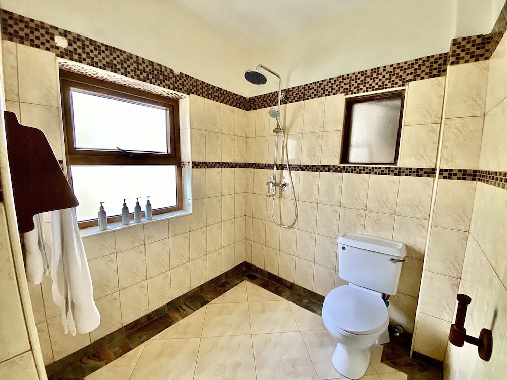 Blue Marlin Beach Hotel 46/50