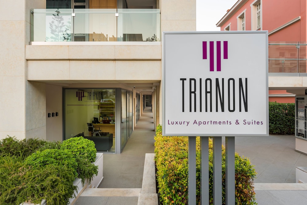 Trianon Luxury Apartments and Suites 2/74