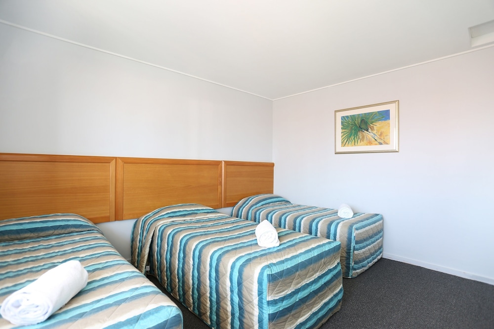 Reef Resort Motel 20/36