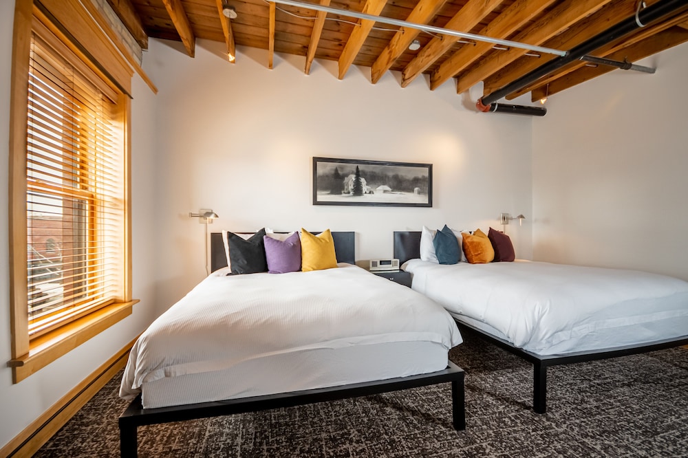 Hotel Donaldson 7/49