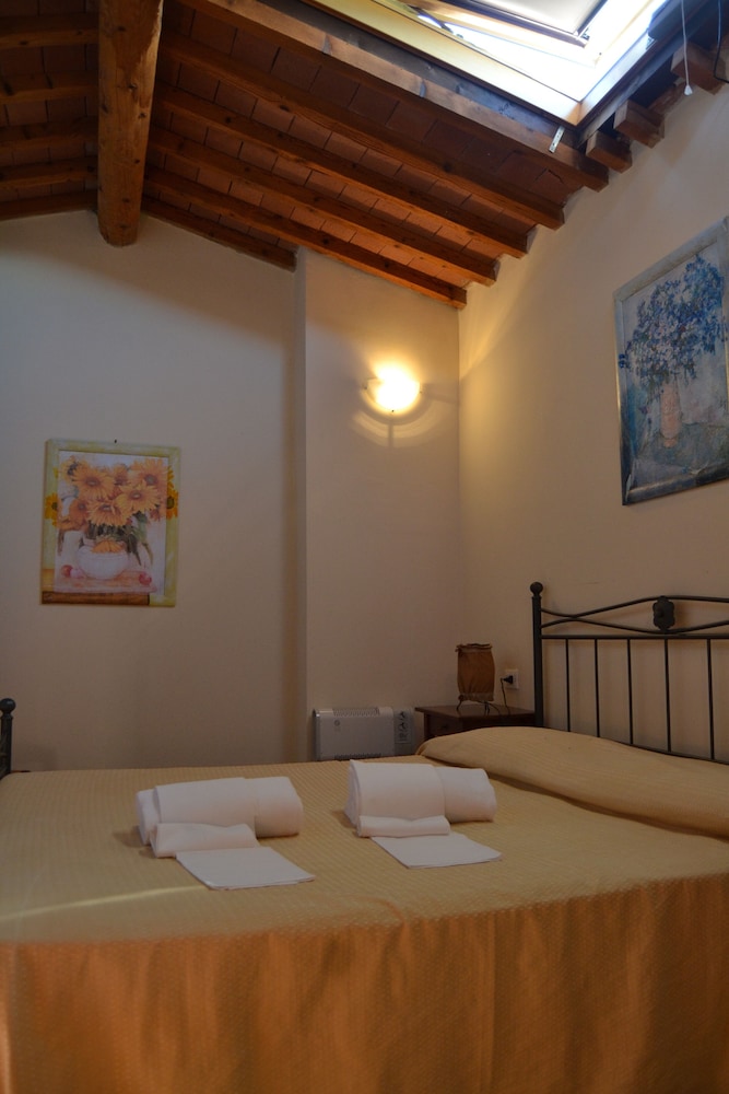 Antico Borgo Casalappi 38/73