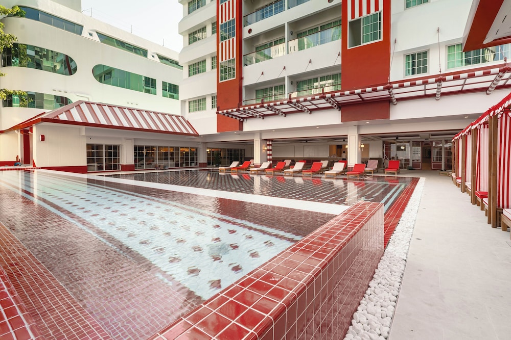 Blue Cabin Hotel in PATTAYA