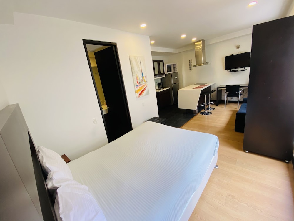 Hotel Aparta Suite Continental 27/75