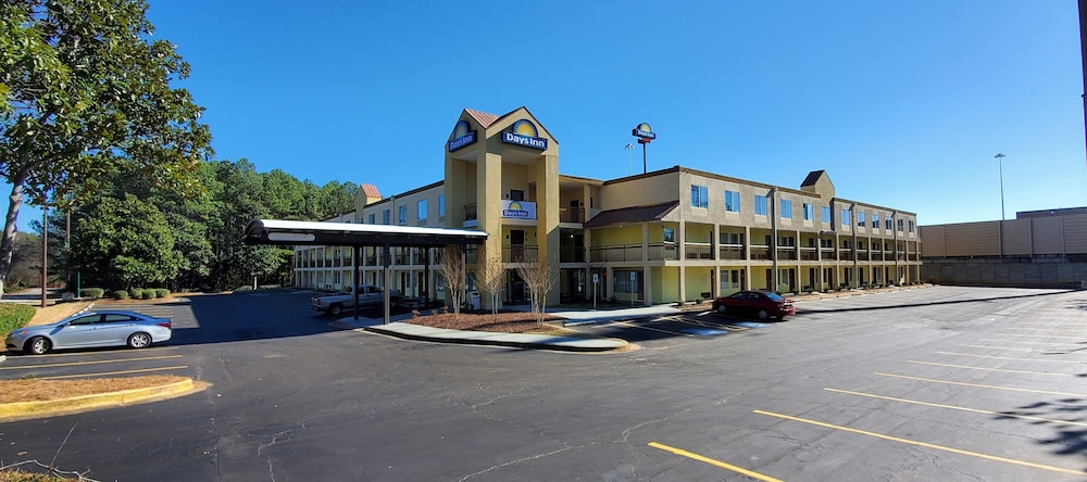 Days Inn by Wyndham Atlanta/Southlake/Morrow 28/36