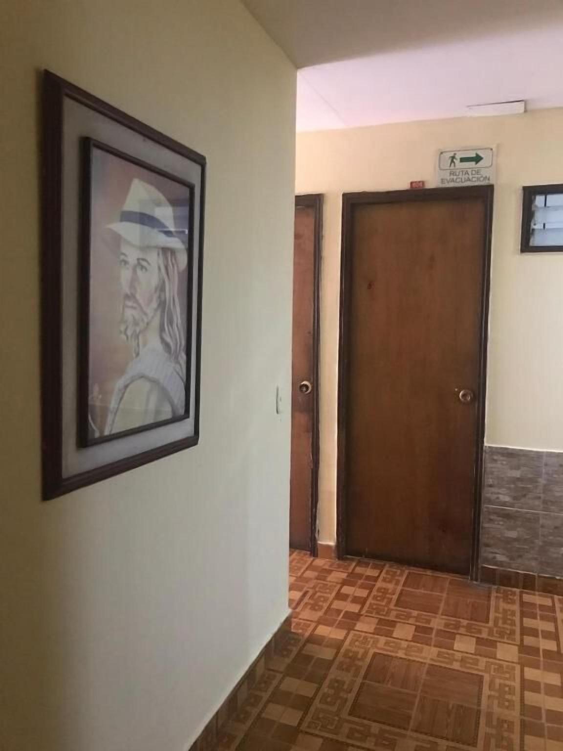 Hotel Ayacucho Real 6/20