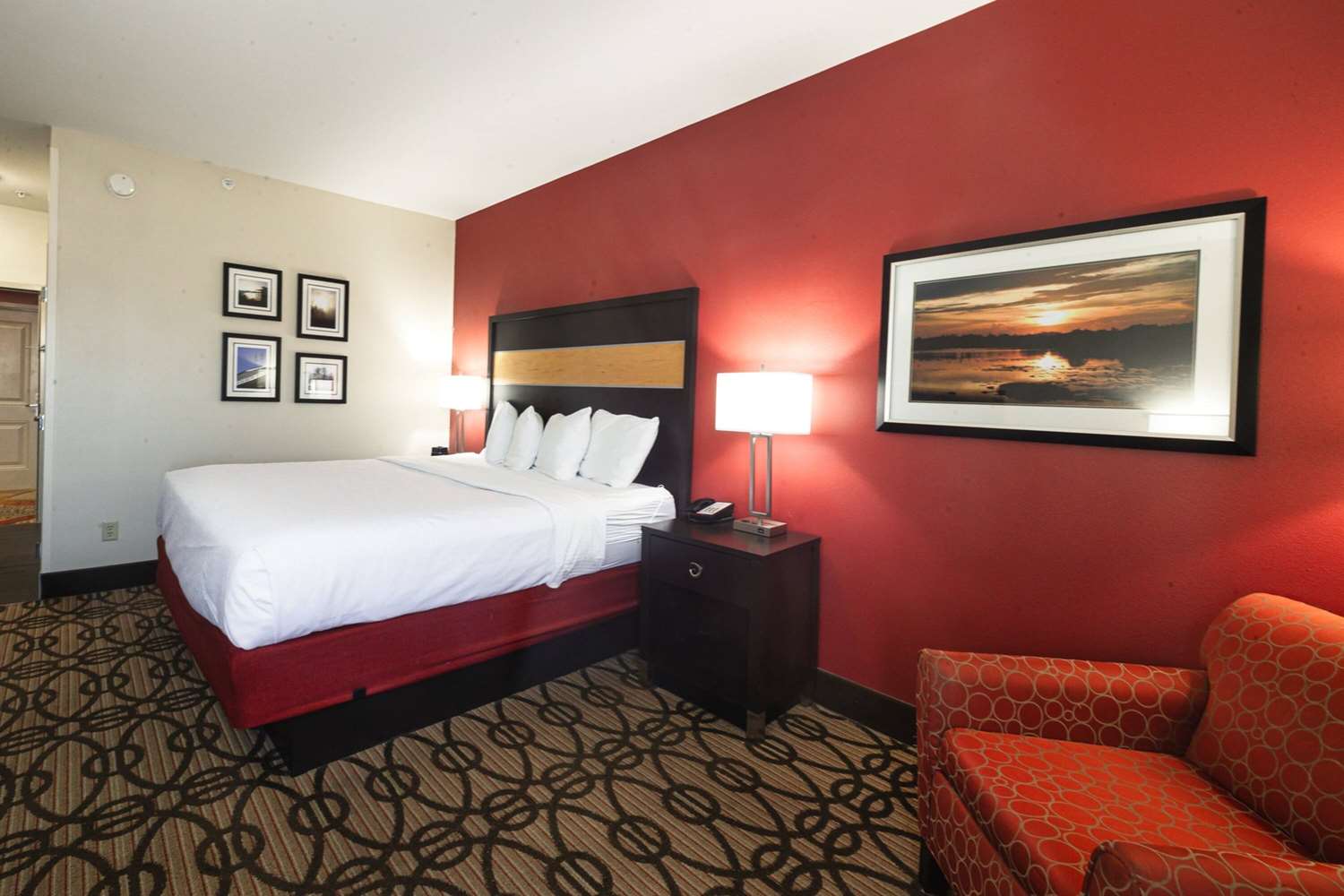 La Quinta Inn & Suites by Wyndham Starkville at MSU 14/53