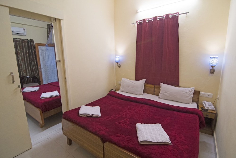 FAMILY, 5 BEDS