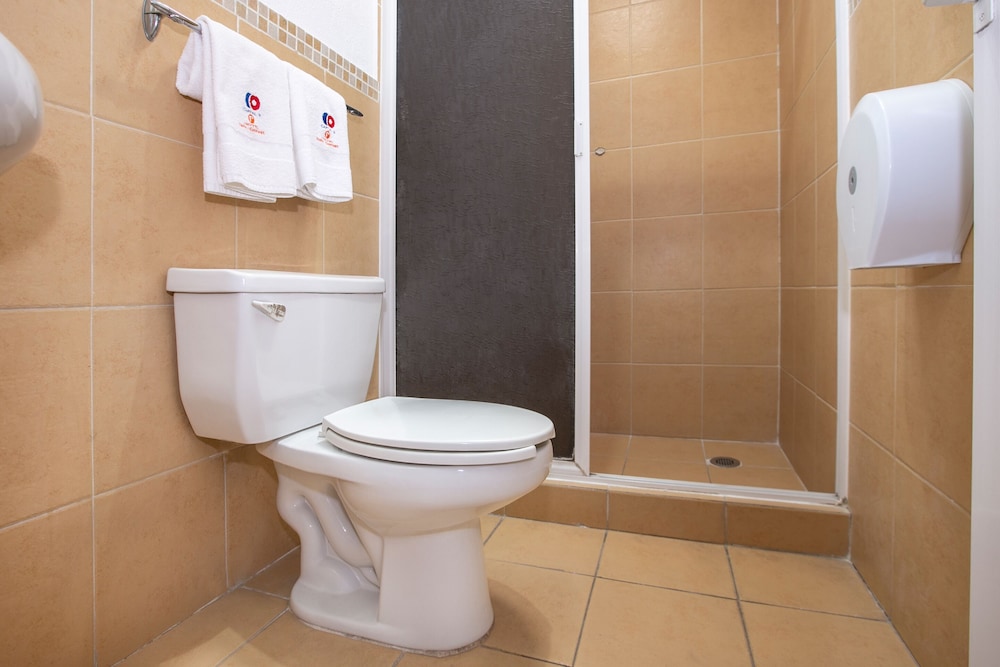 Capital O Hotel Euro Confort Pachuca 39/43
