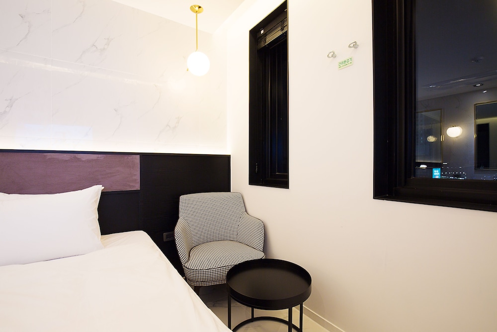 Brown Dot Hotel Business Busan Station 55/70