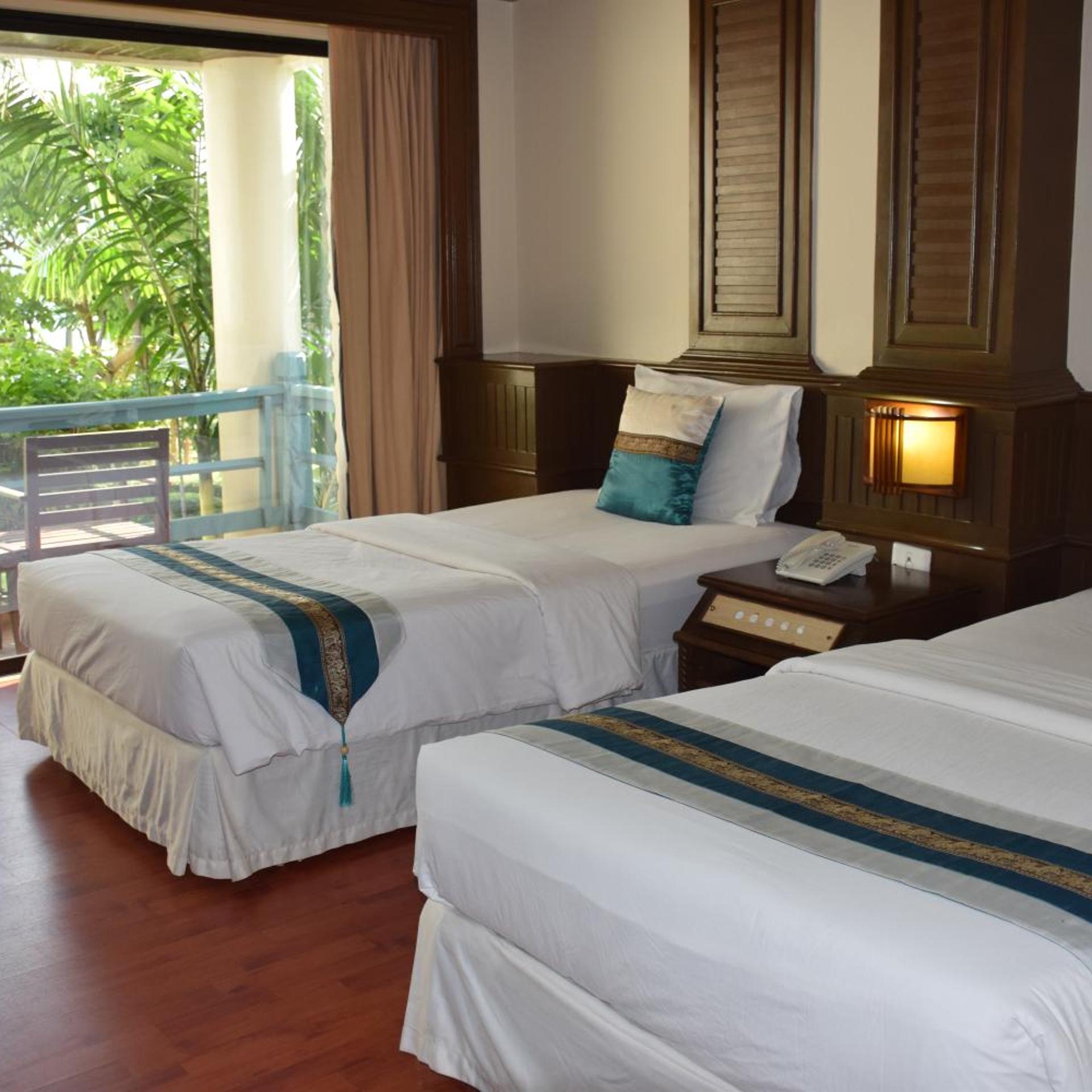 SUPERIOR, TWIN BEDS