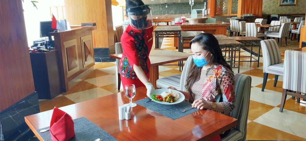SWISS-BELHOTEL MALEOSAN MANADO 51/67