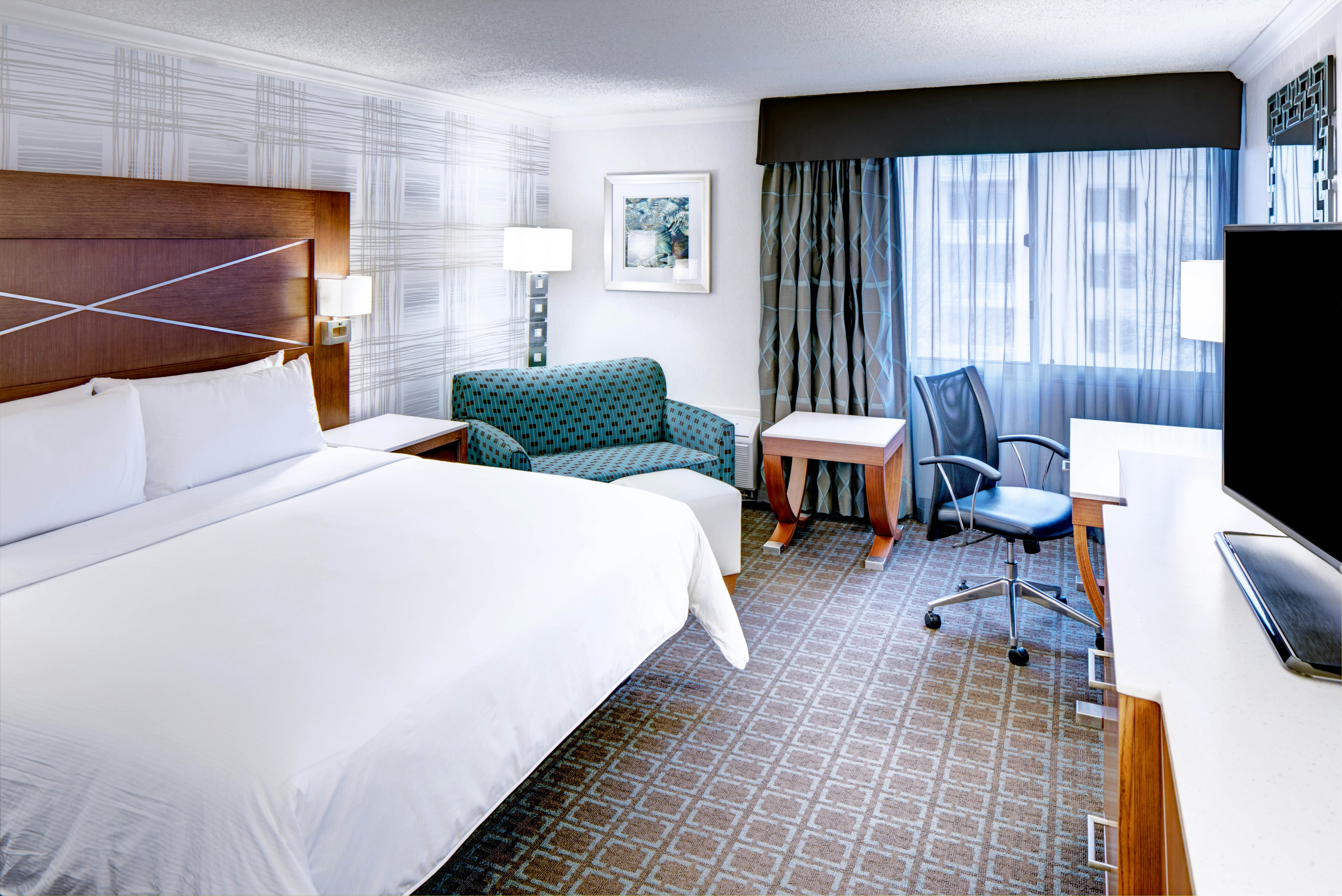 ROOM, KING BED