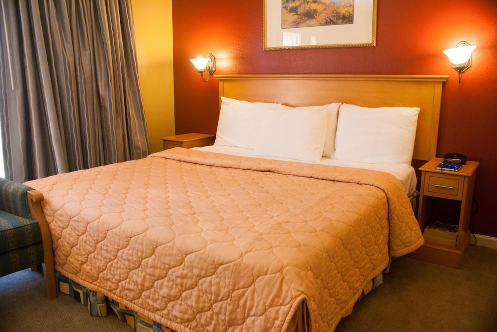Sol Springs Inn 5/50