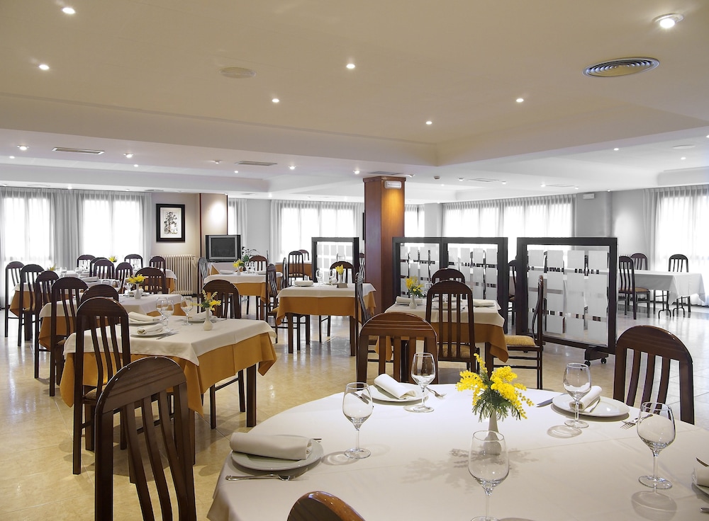 Arias Hotel 22/38