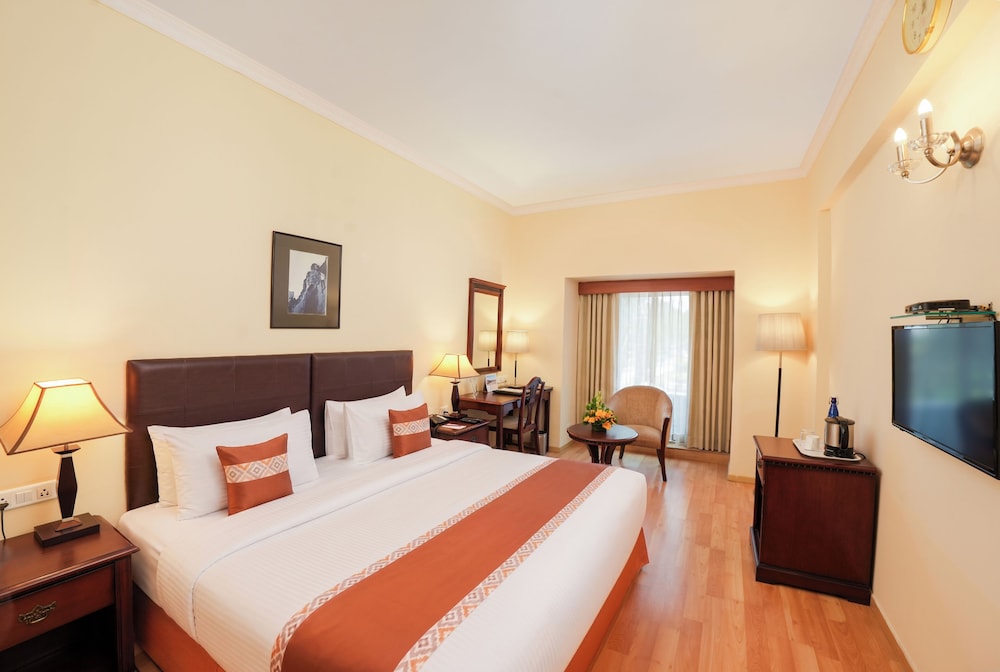 Mgm Mark Whitefield Hotel 12/48