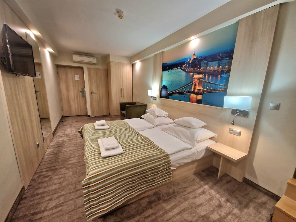 Medos Hotel Budapest 26/50