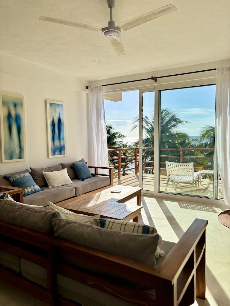 Noah Beach Hotel and Suites 35/55