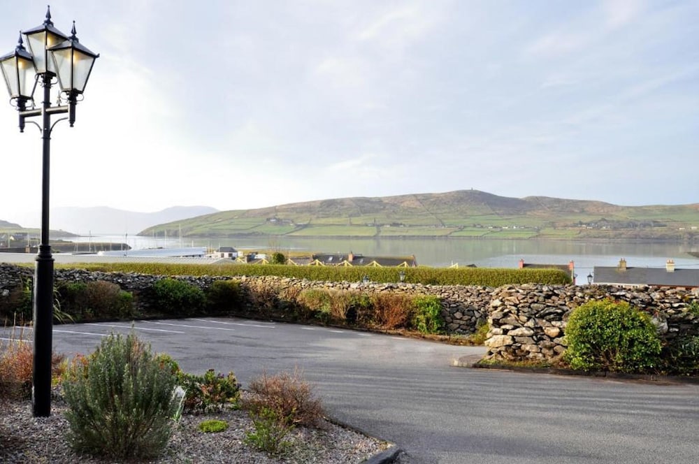 Dingle Harbour Lodge 36/39