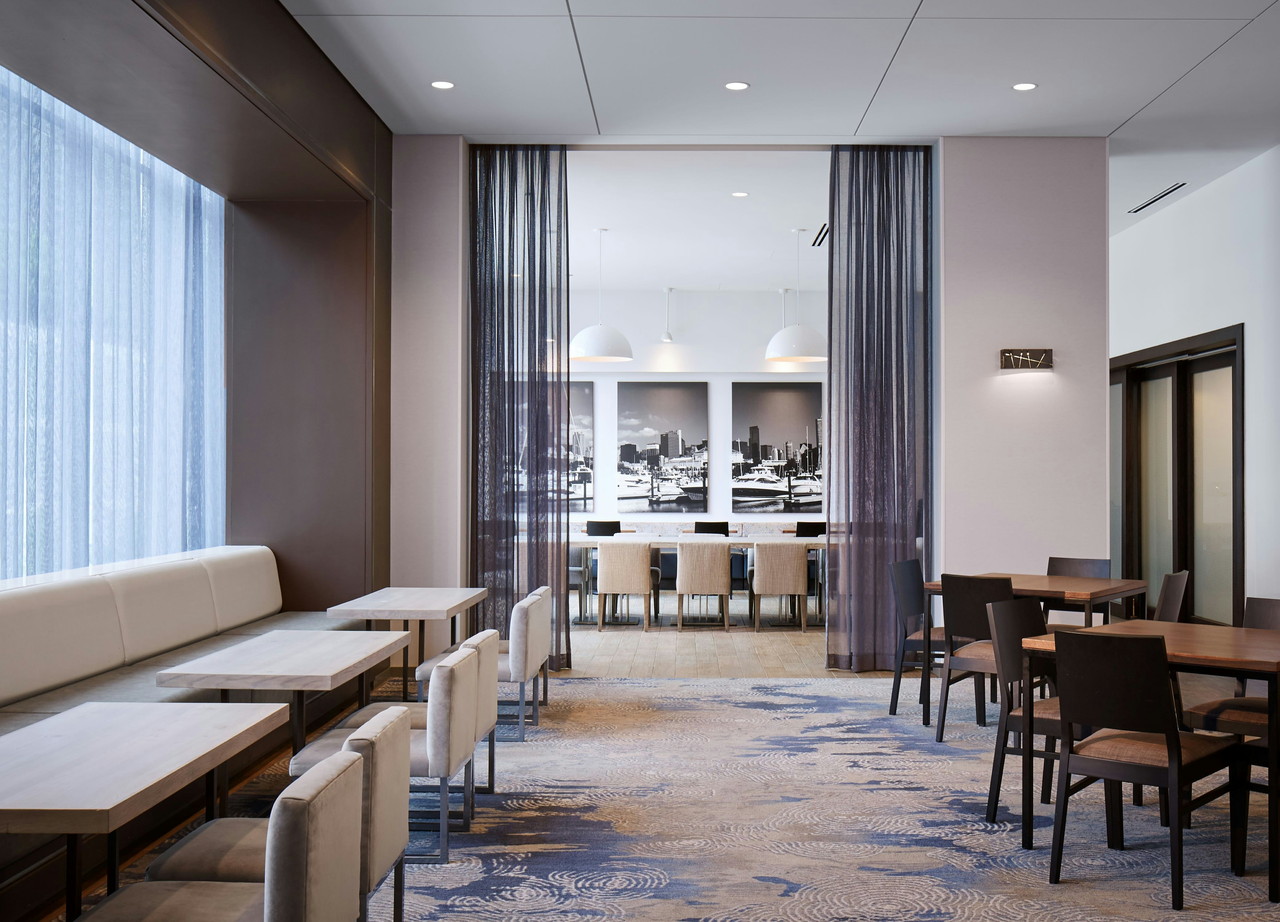 Hampton Inn Chicago West Loop Fulton Market Area 32/49