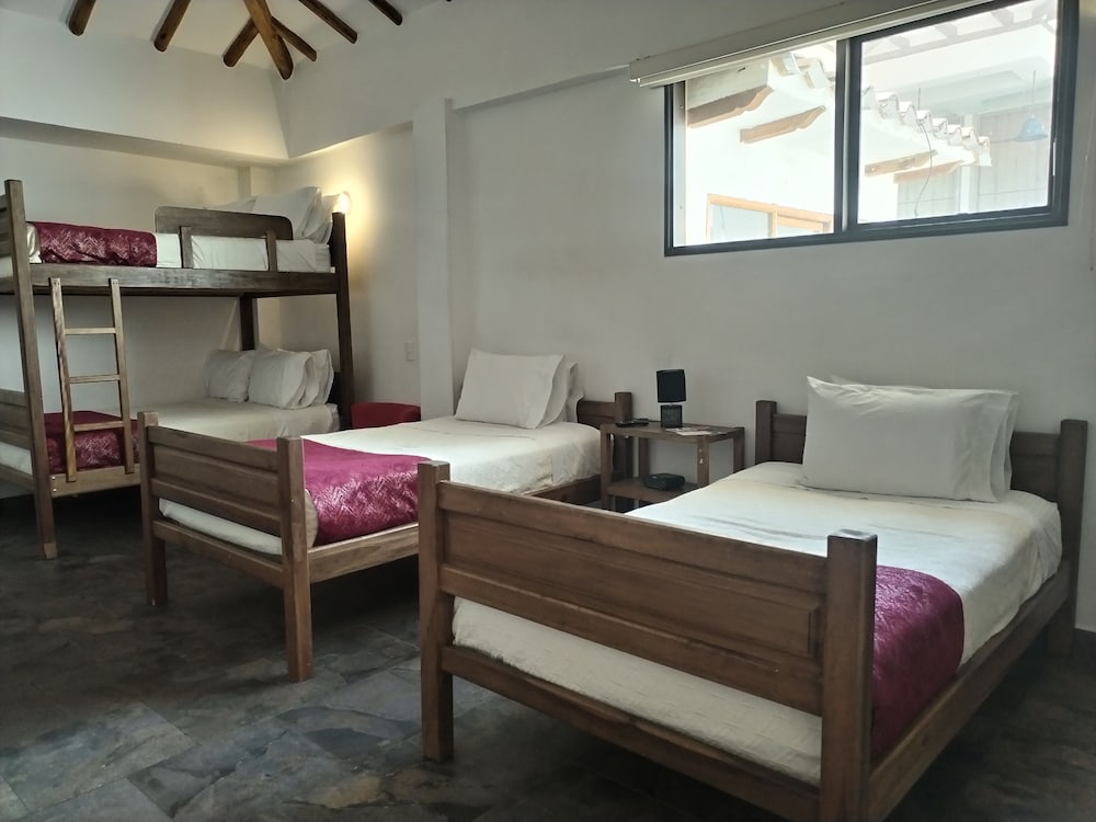 Hotel Capitan Ricaurte 31/66