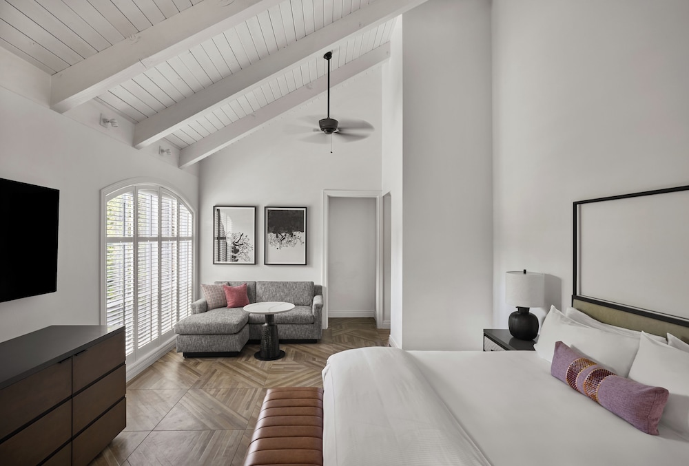 Deluxe, 2 Queen Beds