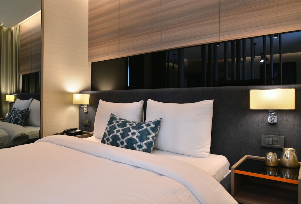 Nish Palace Exclusive Suites 20/48