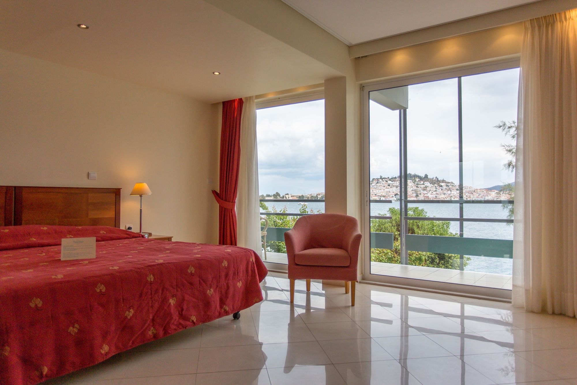 Master, Suite, 1 Queen and 1 Single Bed, Sea View, Sofa