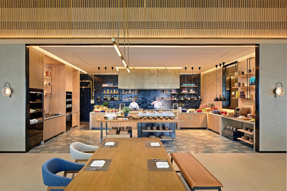 Hyatt Place Ha Long Bay, Bai Chay 36/50