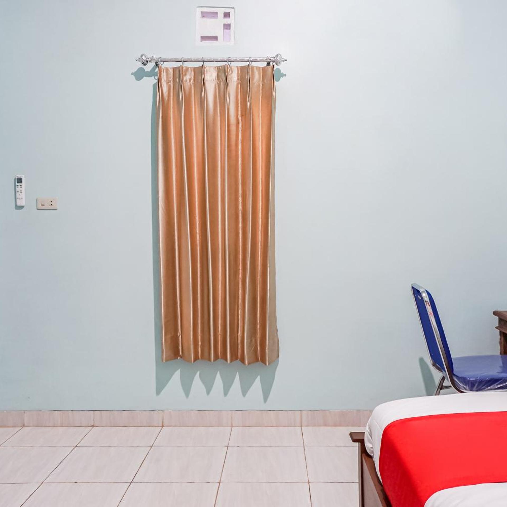 Hotel O Guest House Riharti Syariah 28/43