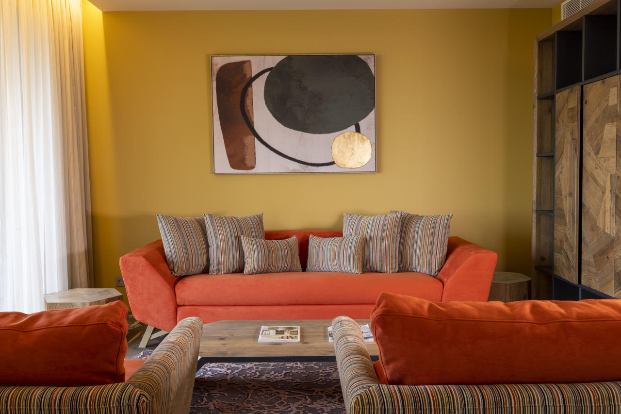 Les Regalia Hotel & Spa 74/91