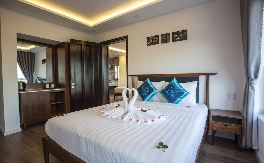 SUPERIOR, DOUBLE BED