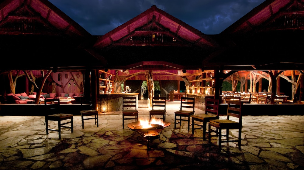 ROYAL MARA SAFARI LODGE 30/33
