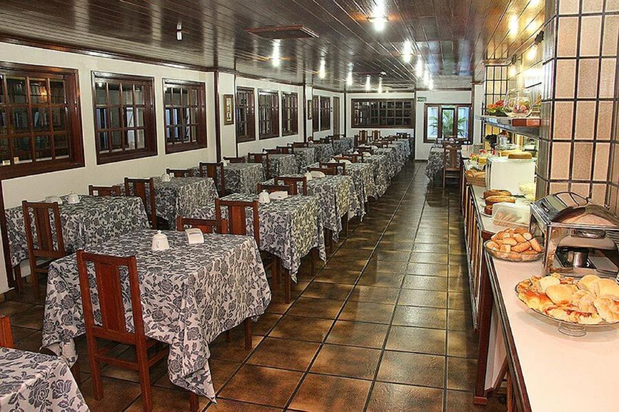 Shalako Hotel 22/30