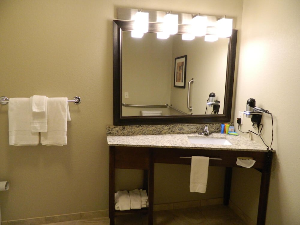 Brookstone Lodge Suites 34/35