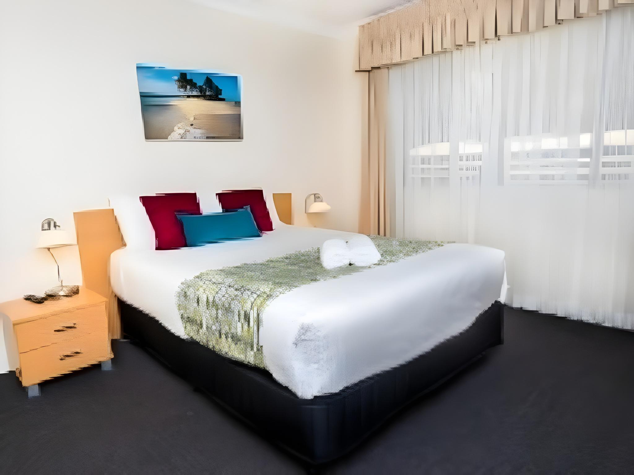 2 Bedrooms