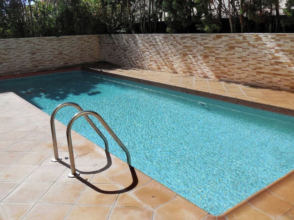 APARTAMENTOS RESIDENCIAL DOÑA CARMEN 3000 22/50