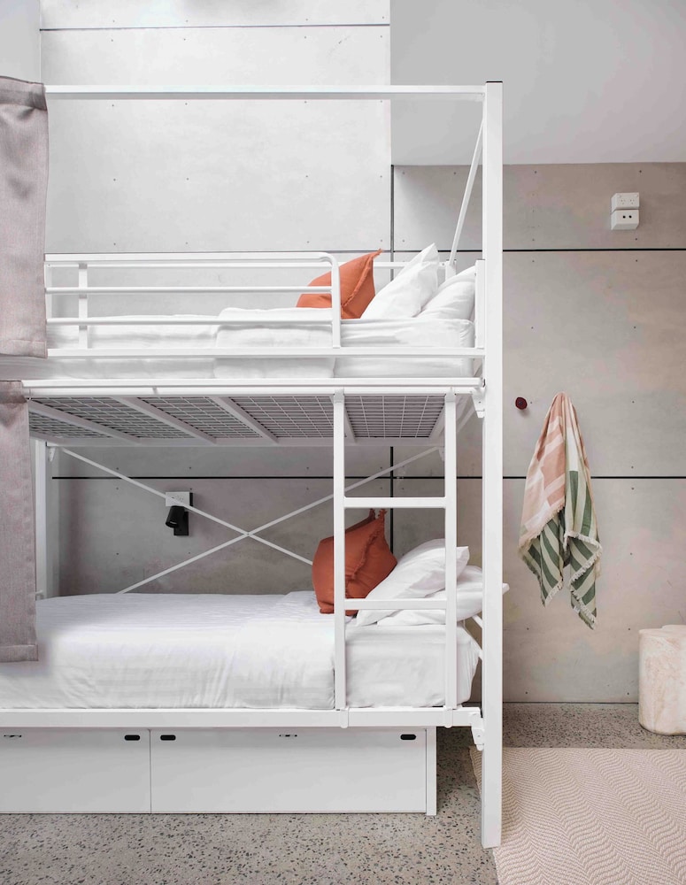 Private, Mixed Dorm, 8 Beds, 8 Bunk Beds