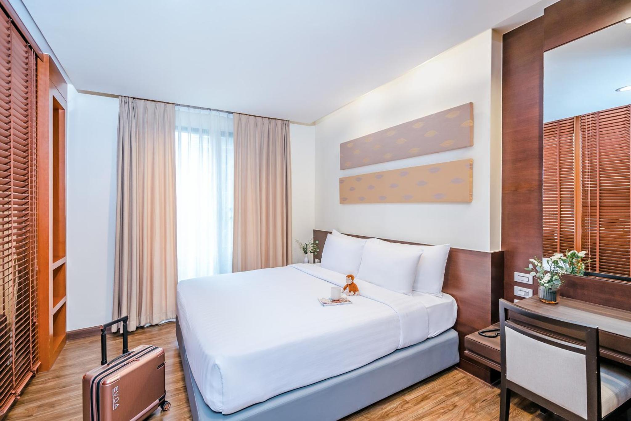 01 B/R EXECUTIVE SUITE