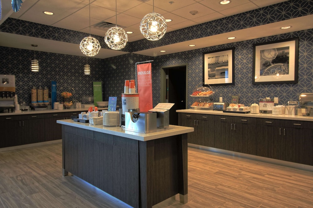 Hampton Inn West Plains Mo 34/43