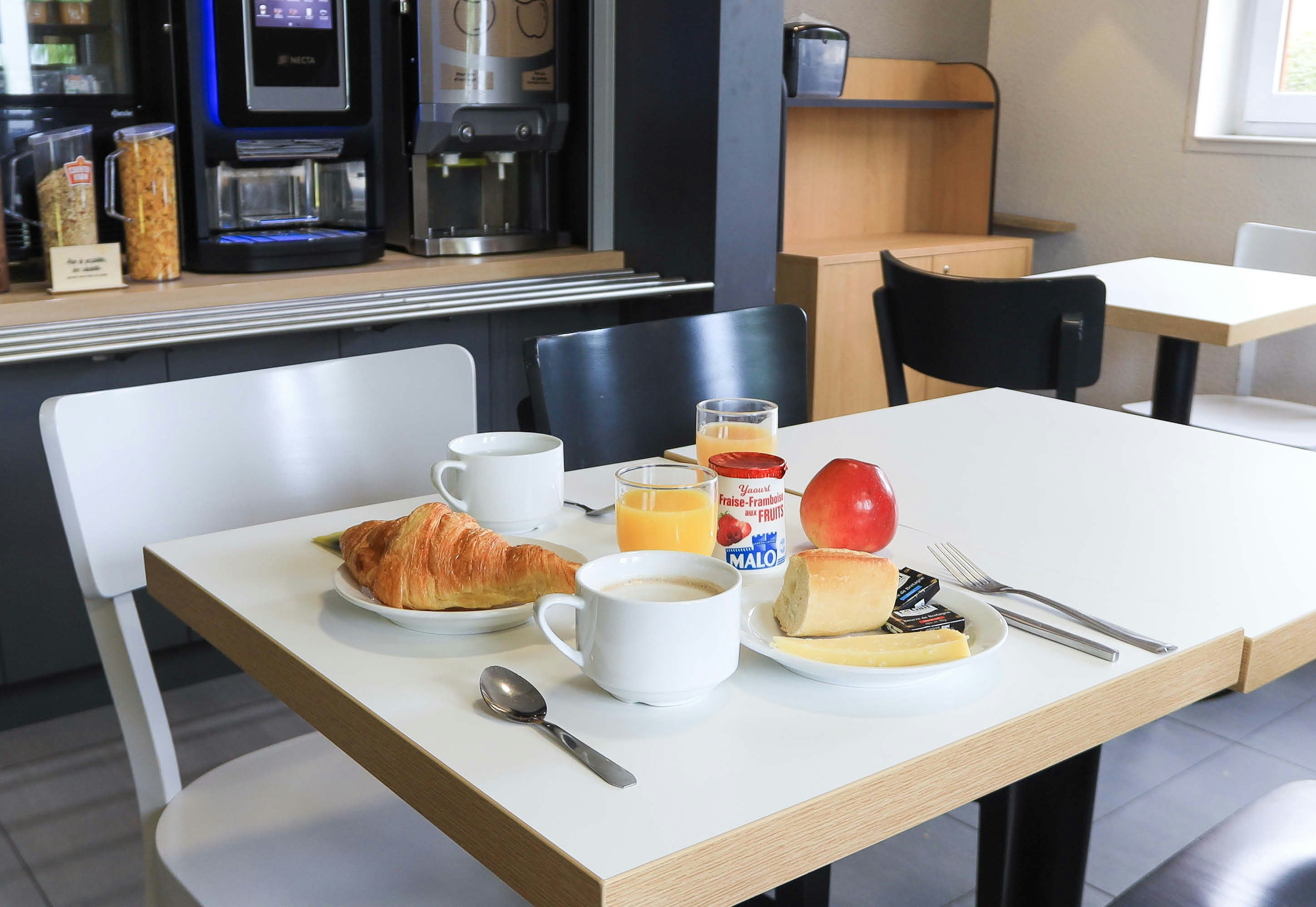 B&B HOTEL Beaune Sud 2 9/15