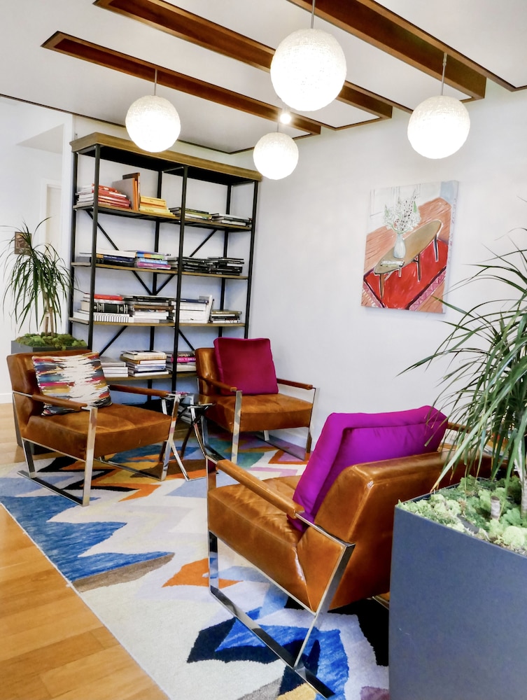 Riviera Beach House 34/58