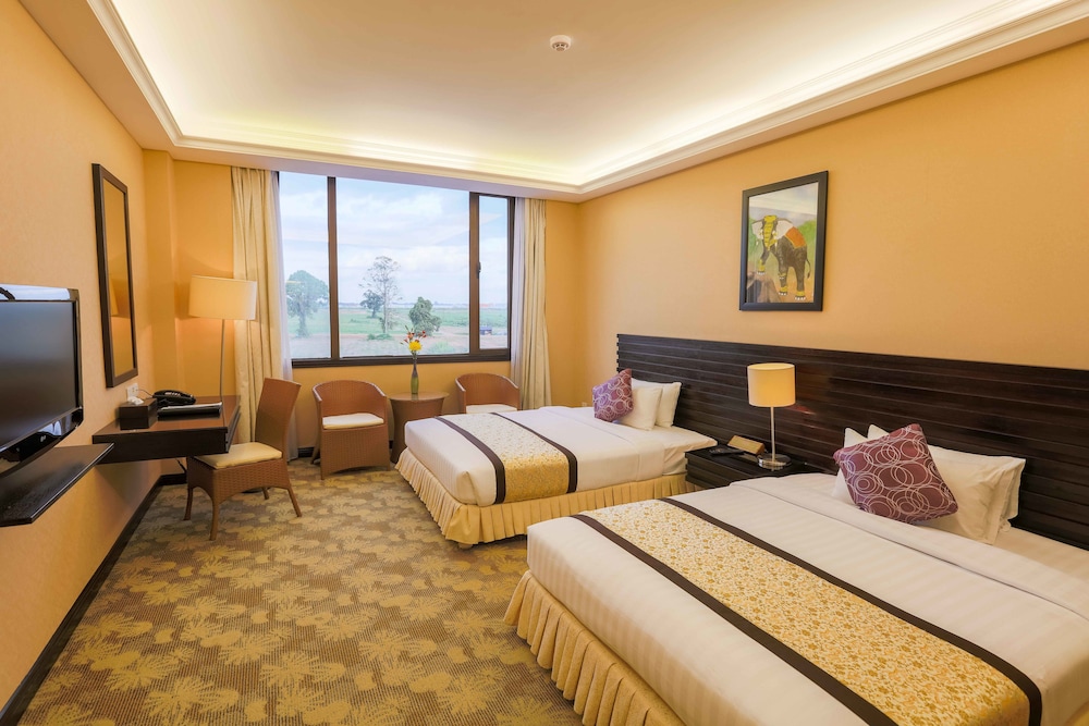 Savan Resorts 18/69